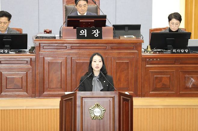 김예나 의원이 12월19일 열린 제274회 정례회 제3차 본회의에서 발언하고 있다. ⓒ김예나의원실 제공