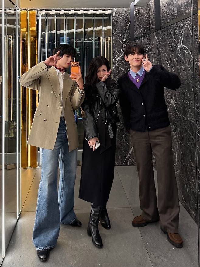 박보검, 수지, 뷔. 사진 | 박보검 SNS