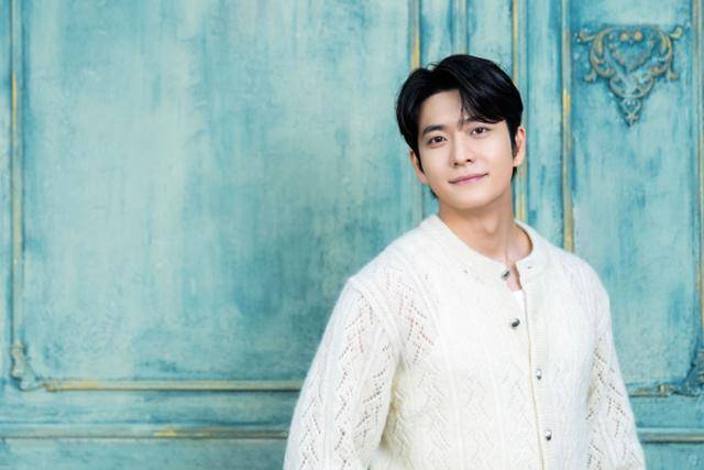 배우 강태오가 MBC 드라마 '이강에는 달이 흐른다'로 국내는 물론 글로벌 시청자를 사로잡았다. 맨오브크리에이션 제공