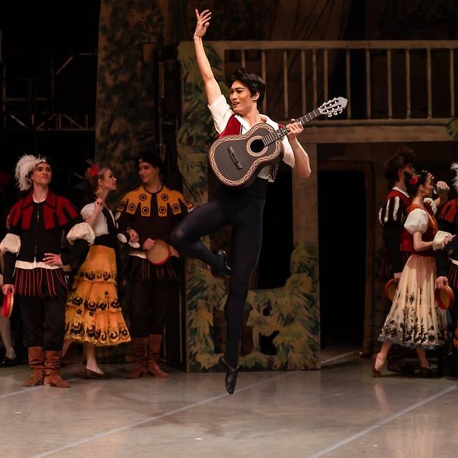 돈키호테에서 바질을 연기하고 있는 김기민. ⓒBatyr Anadurdiev