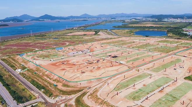 A view of the Sudokwon Landfill Site, operated by the Sudokwon Landfill Site Management Corporation, where direct landfilling will be banned starting in 2026. [SUDOKWON LANDFILL SITE MANAGEMENT CORPORATION]