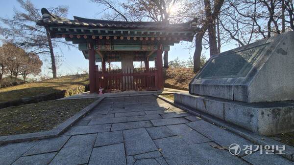 평택 대동법 시행 기념비. 박용규기자