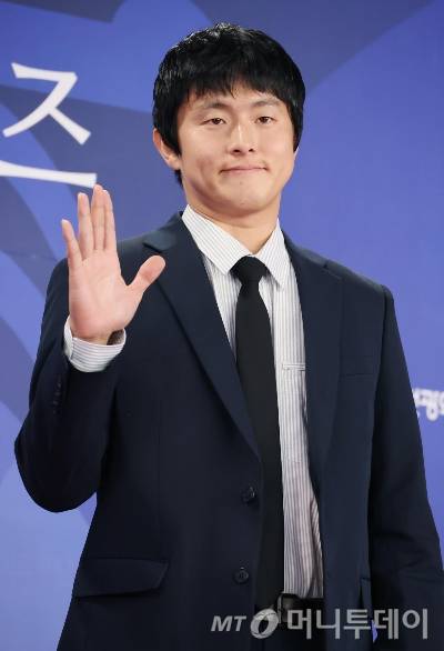 박나래가 '주사 이모'로 불리는 무면허자로부터 불법 의료 시술을 받았다는 의혹이 제기된 후 활동을 중단한 가운데 과거 기안84의 발언이 재조명되고 있다. /사진=머니투데이 DB