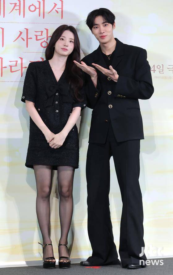 22일 오후 서울 CGV용산아이파크몰에서 영화 '오늘 밤, 세계에서 이 사랑이 사라진다 해도(이하 '오세이사')' 언론시사회가 열렸다. 김혜영 감독, 배우 추영우, 신시아가 참석했다. 박세완 엔터뉴스팀 기자 park.sewan@jtbc.co.kr