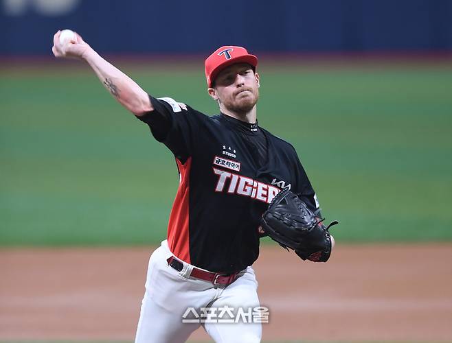 KIA 선발투수 올러가 25일 고척스카이돔에서 열린 2025 KBO리그 키움과 경기에서 역투하고 있다. 고척 | 최승섭기자 thunder@sportsseoul.com