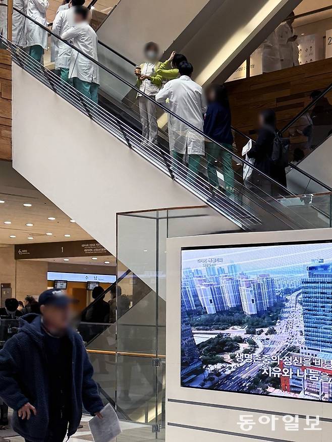 ‘관리급여’는 비급여를 통제하려는 정책이지만 그 과정에서 재정 통제와 진료 자율성, 환자 선택권 등 의료계의 갈등을 고스란히 드러내고 있다. 홍은심 기자 hongeunsim@donga.com