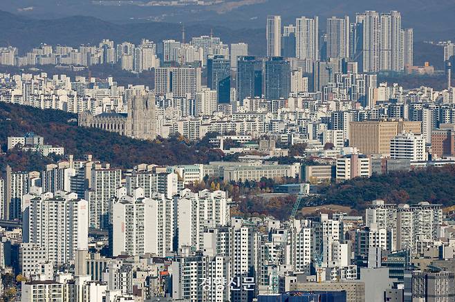 서울 도심 아파트 모습.  문재원 기자