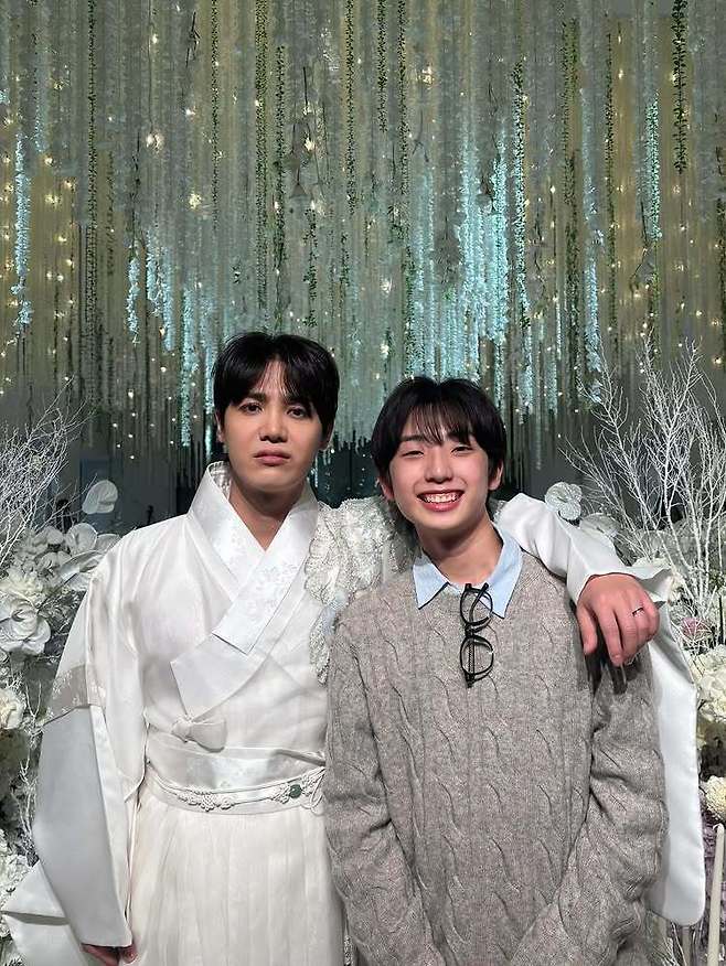 미르 조카 소셜미디어