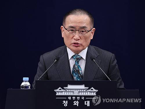 청와대 복귀 후 첫 공식 브리핑 주인공 된 위성락 국가안보실장 (서울=연합뉴스) 김도훈 기자 = 위성락 국가안보실장이 24일 청와대 춘추관에서 미국·캐나다·일본 방문 관련 브리핑을 하고 있다. 2025.12.24 superdoo82@yna.co.kr