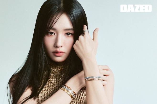 매거진 <데이즈드>