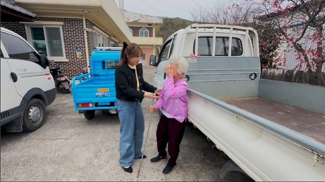 마지막 날 최금선(91)할머니가 끝내 눈물을 보였다.