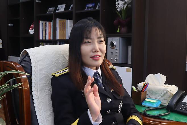 지난 17일 정혜리 천안개방교도소 소장이 본지와 인터뷰하고 있다./법무부