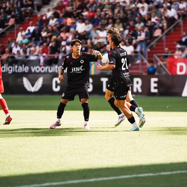 잉글랜드 프리미어리그(EPL) 브라이턴 앤 호브 알비온에서 네덜란드 액셀시오르로 임대 이적한 윤도영. /사진=윤도영 SNS 캡처