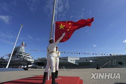 지난달 중국 항공모함 푸젠함 취역식 [신화 연합뉴스 자료사진. 재판매 및 DB금지]