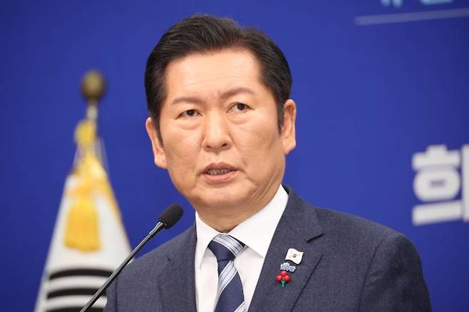 정청래 더불어민주당 대표가 26일 국회에서 열린 기자회견에서 발언하고 있다. ⓒ연합뉴스