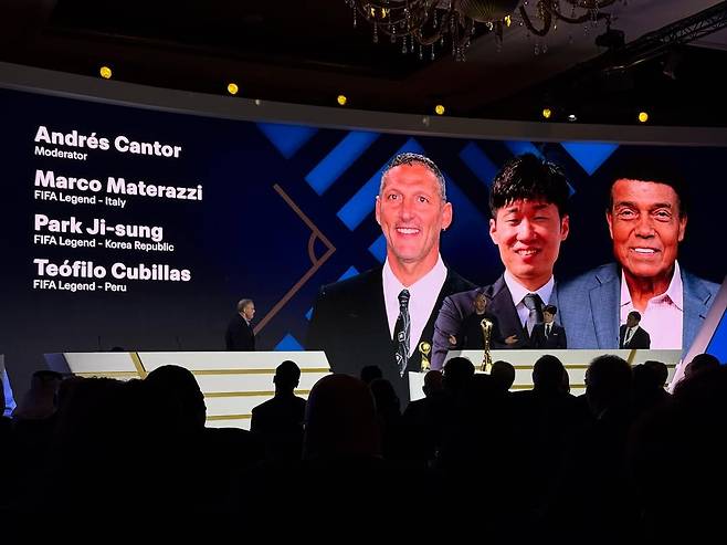 전 축구선수 박지성(44)이 국제축구연맹(FIFA) 남자축구 이해관계자위원회 위원에 선임된 것으로 알려졌다./사진=김민지 인스타그램