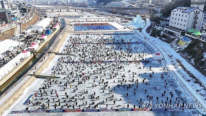 2025 홍천군 꽁꽁축제 주말 인파 [홍천문화재단 제공.재판매 및 DB 금지]