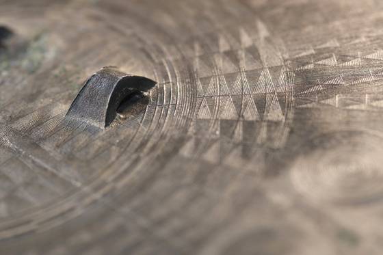 다뉴세문경을 확대한 모습. [사진 강형원]