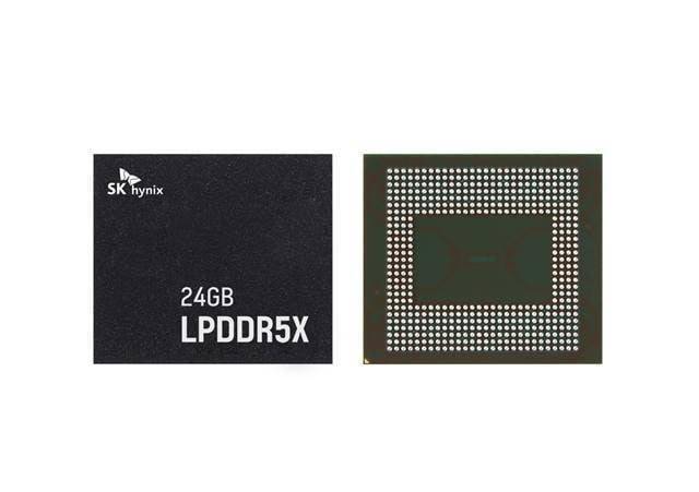 SK하이닉스의 24GB LPDDR5X D램.  /사진=SK하이닉스