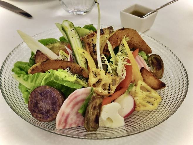 이탈리아의 요리 문화가 유네스코 세계 무형문화유산에 올랐다. 사진은 쎄조니의 '계절 야채 바냐 카우다'. /사진=다이어리알