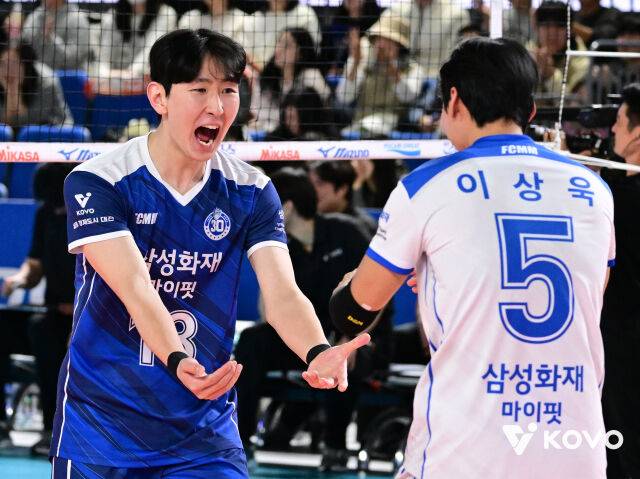 삼성화재 김준우와 이상욱./KOVO