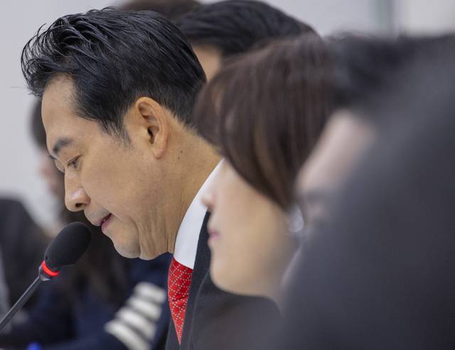 장동혁 국민의힘 당대표가 28일 국회 본청에서 기자간담회를 열고 통일교 특검과 내란전담재판부법, 민주당의 3대 특검 종합 특별검사 추진 반대 등 향후 정국 운영과 관련한 발언을 하고 있다.<연합뉴스>