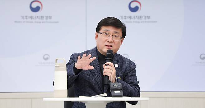 김성환 기후에너지환경부 장관이 이달초 세종정부청사에서 열린 기자간담회에서 발언하고 있다. 기후에너지환경부 제공