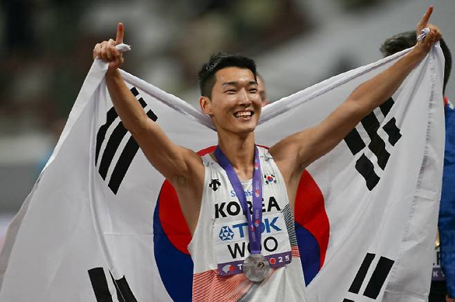 우상혁은 한국 육상 최초로 세계육상선수권대회에서 두 개의 메달을 딴 선수가 됐다. 사진=AFPBB NEWS