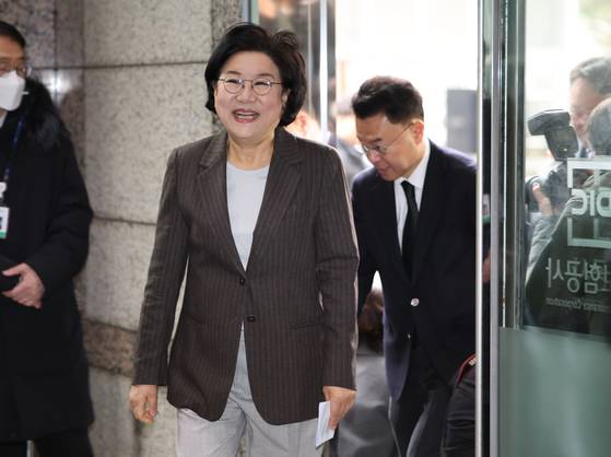 이혜훈 기획예산처 장관 후보자가 29일 서울 중구 예금보험공사에 마련된 인사청문회 준비 사무실로 출근하고 있다. 〈사진=연합뉴스〉