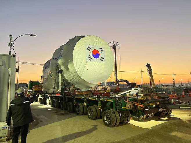 안동복합 2호기 발전소 건설현장에 도착한 국내산 가스터빈. [자료:한국남부발전]