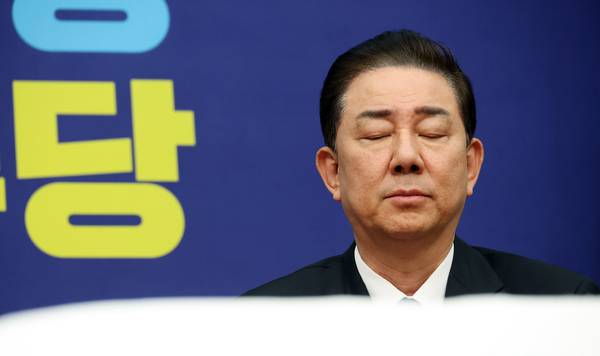 생각에 잠긴 김병기 원내대표. 연합뉴스
