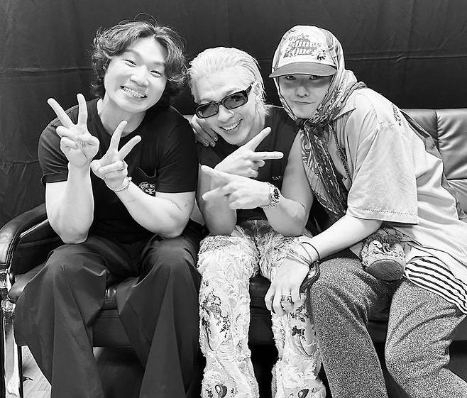 Big Bang (Instagram @__youngbae__)