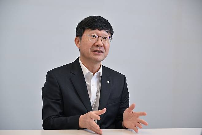 박병건 한국사모펀드(PEF)협의회 회장이 23일 서울 중구 대신파이낸스센터에서 진행된 헤럴드경제와 인터뷰에서 PEF의 사회적 책임에 대해 말하고 있다.  임세준 기자