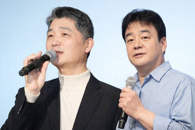 김범수 카카오 창업자와 백종원 더본코리아 대표이사(사진=연합뉴스)