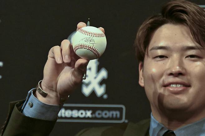 무라카미는 포스팅을 통해 메이저리그 진출에 성공했다. 시카고 화이트삭스와 2년 3400만달러에 계약했다. 연합뉴스