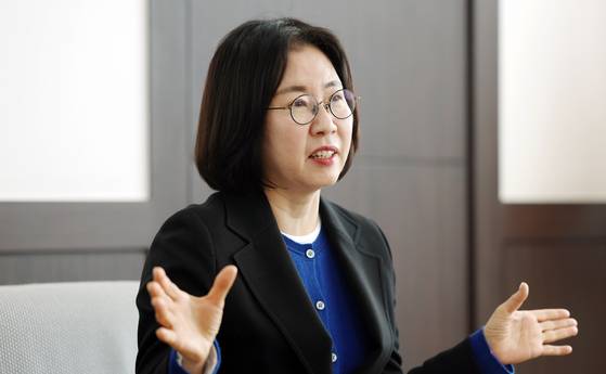 이미선 기상청장이 서울 동작구 기상청에서 인터뷰하고 있다. 변선구 기자