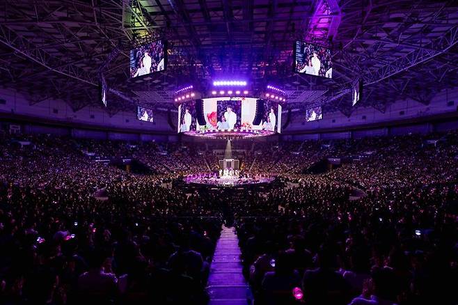 [서울=뉴시스] 성시경 콘서트. (사진 = 에스케이재원 제공) 2025.12.30. photo@newsis.com *재판매 및 DB 금지