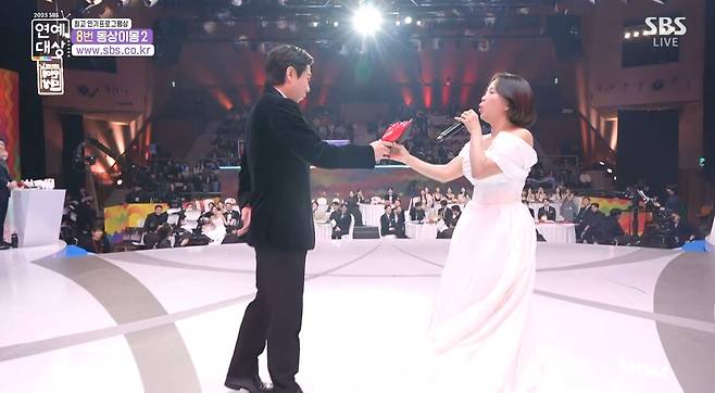 ▲ 양세찬(왼쪽), 정이랑. 출처| 2025 SBS 연예대상 방송 캡처