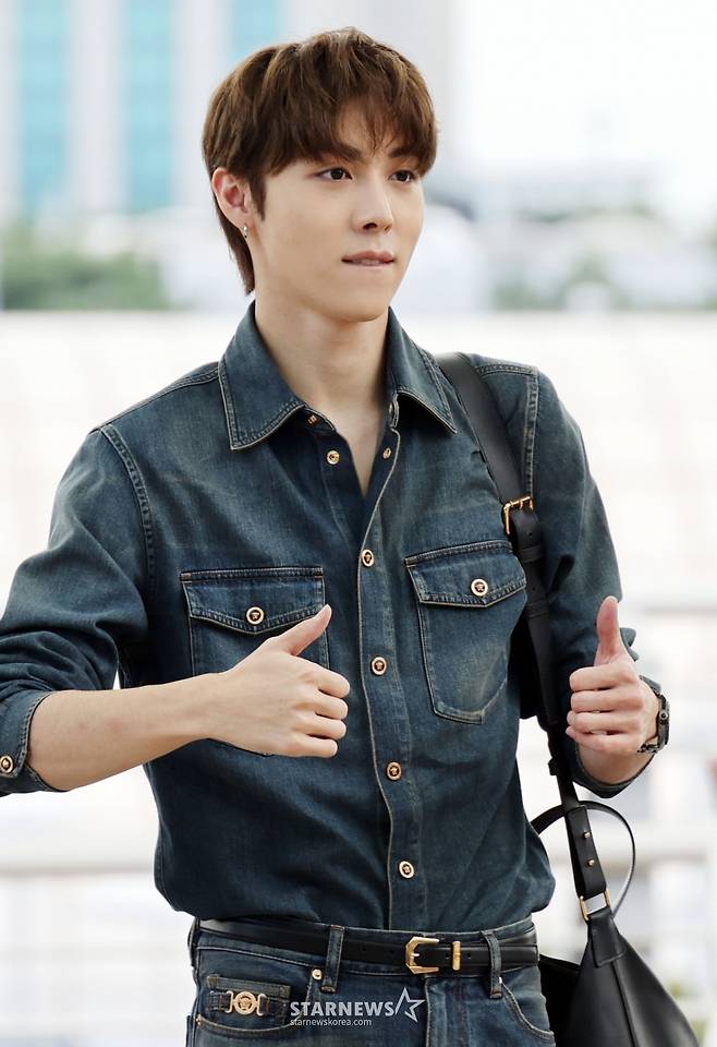 그룹 올데이프로젝트(ALLDAY PROJECT) 우찬이 이탈리아 밀란에서 열리는 '베르사체 SS26 행사' 참석 차 25일 오전 인천국제공항을 통해 출국하고 있다. 2025.09.25 /사진=임성균 tjdrbs23@