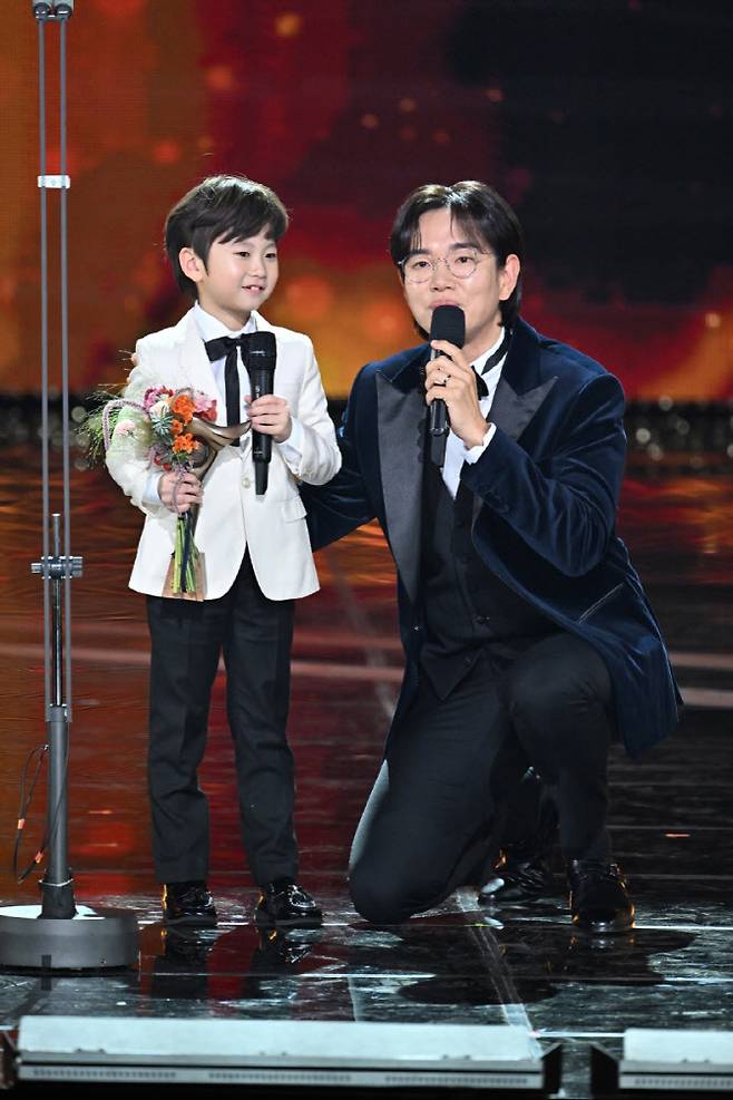 김건우(왼쪽), MC 장성규