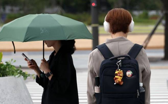 혁신을 만들기 위해서는 획일적인 규제가 아닌 유연성을 갖춘 산업 생태계의 변화가 필요하다고 입 모은다. 사진은 서울 시내 전경.