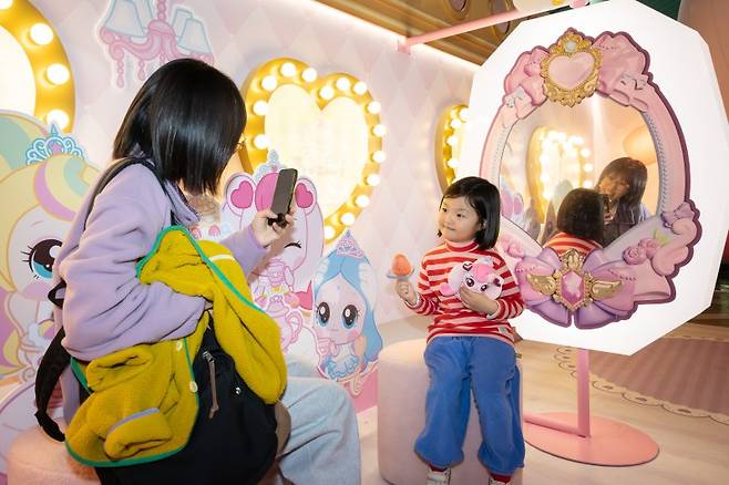 롯데월드 내 '프린세스 캐치! 티니핑' 포토존. 롯데월드 제공