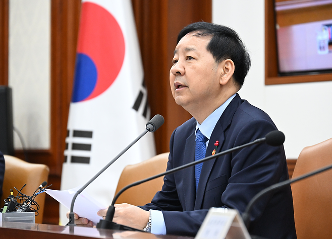 구윤철 부총리 겸 기획재정부 장관이 31일 정부서울청사에서 열린 경제관계장관회의 겸 성장전략 태스크포스(TF)에서  발언하고 있다. 기획재정부 제공