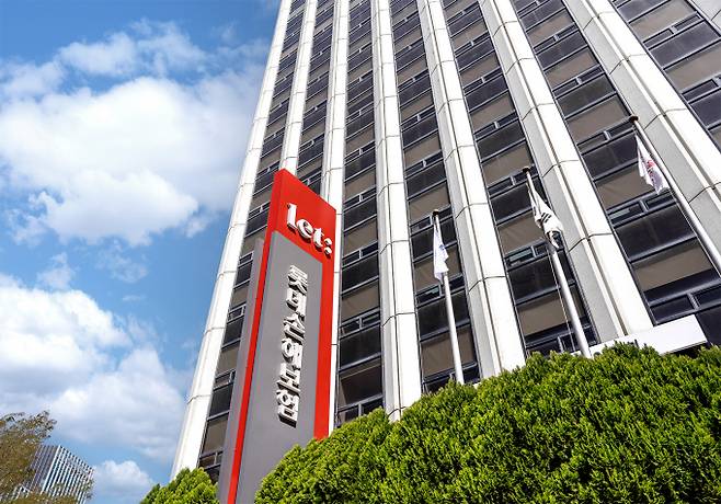 서울행정법원은 롯데손해보험이 금융당국에 대한 적기시정조치(경영개선권고) 효력정지 가처분 신청을 기각했다. 사진은 롯데손보 사옥 전경. /사진=롯데손해보험