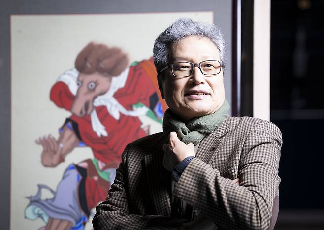 Cheon Jin-gi, chair of the Korea Heritage Service’s intangible heritage committee, poses for a photo during an interview with the JoongAng Sunday at the National Folk Museum of Korea in central Seoul on Dec. 24, 2025. [JOONGANG SUNDAY]
