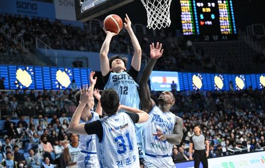 슛하는 고양 소노의 강지훈. 사진[연합뉴스]