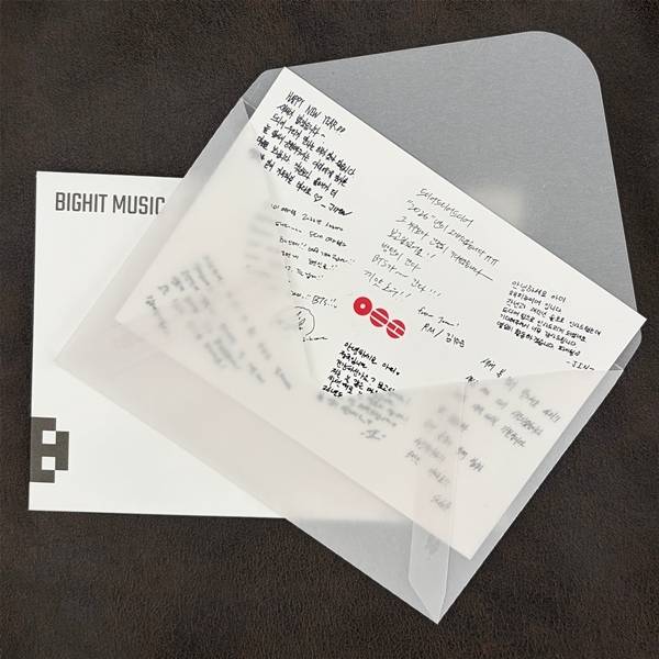 방탄소년단이 3월 20일 컴백을 확정 지었다. 이들이 완전체 앨범을 발매하는 것은 지난 2022년 6월 선보인 앤솔러지 앨범 ‘Proof’ 이후 약 3년 9개월 만이다.