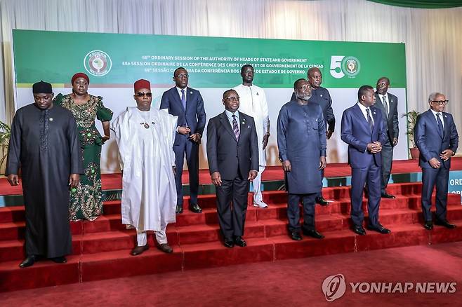 서아프리카 정상들, 쿠데타 사태 논의를 위해 아부자 집결 [AFP 연합뉴스 자료사진. 재판매 및 DB 금지]