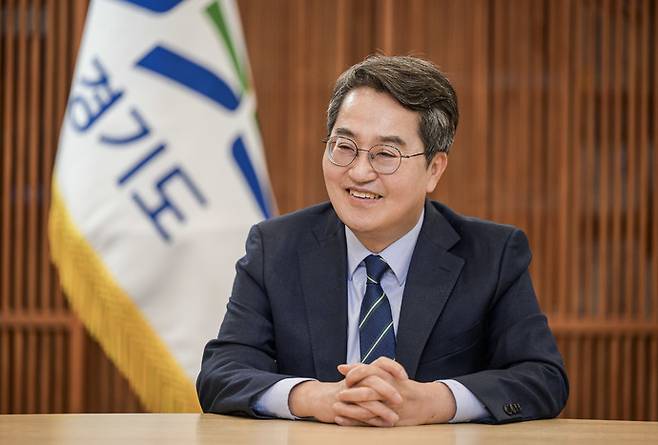 김동연 경기도지사가 23일 경기도청 도지사실에서 신년 인터뷰를 하고 있다.사진=경기사진공동취재단