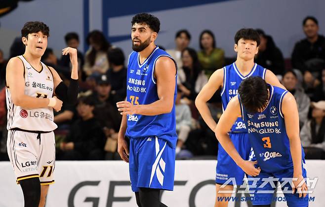 2일 잠실실내체육관에서 열린 서울 삼성과 창원 LG의 경기. 6연패에 빠진 삼성 선수들이 아쉬워하고 있다. 잠실=박재만 기자 pjm@sportschosun.com/2026.01.02/